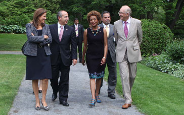 Presidente Calderon y Gobernadora Michaelle Jean Presidente Calderon y Gobernadora Michaelle Jean